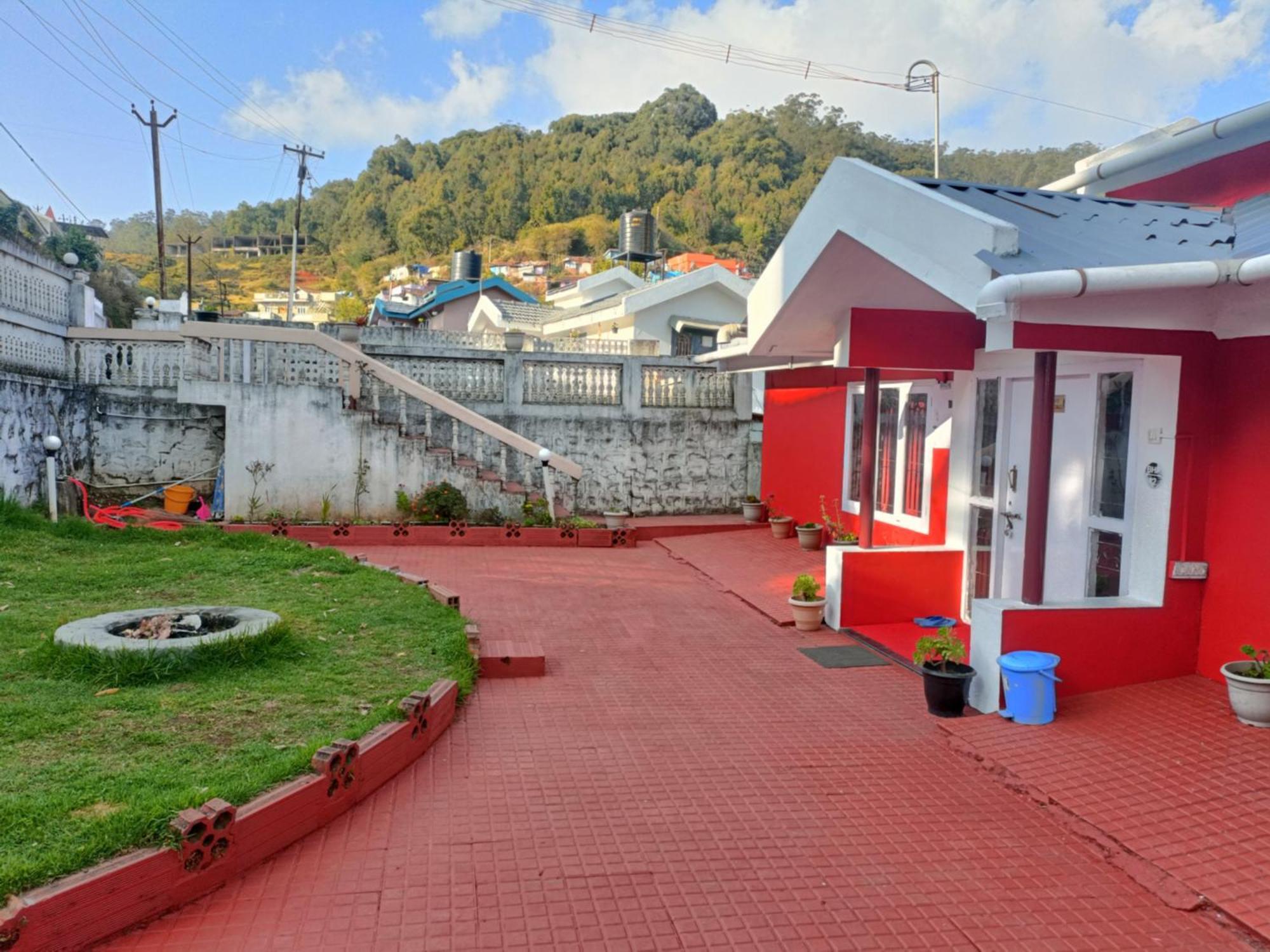 Queens Cottage - Individual Cottage Ooty Exterior photo