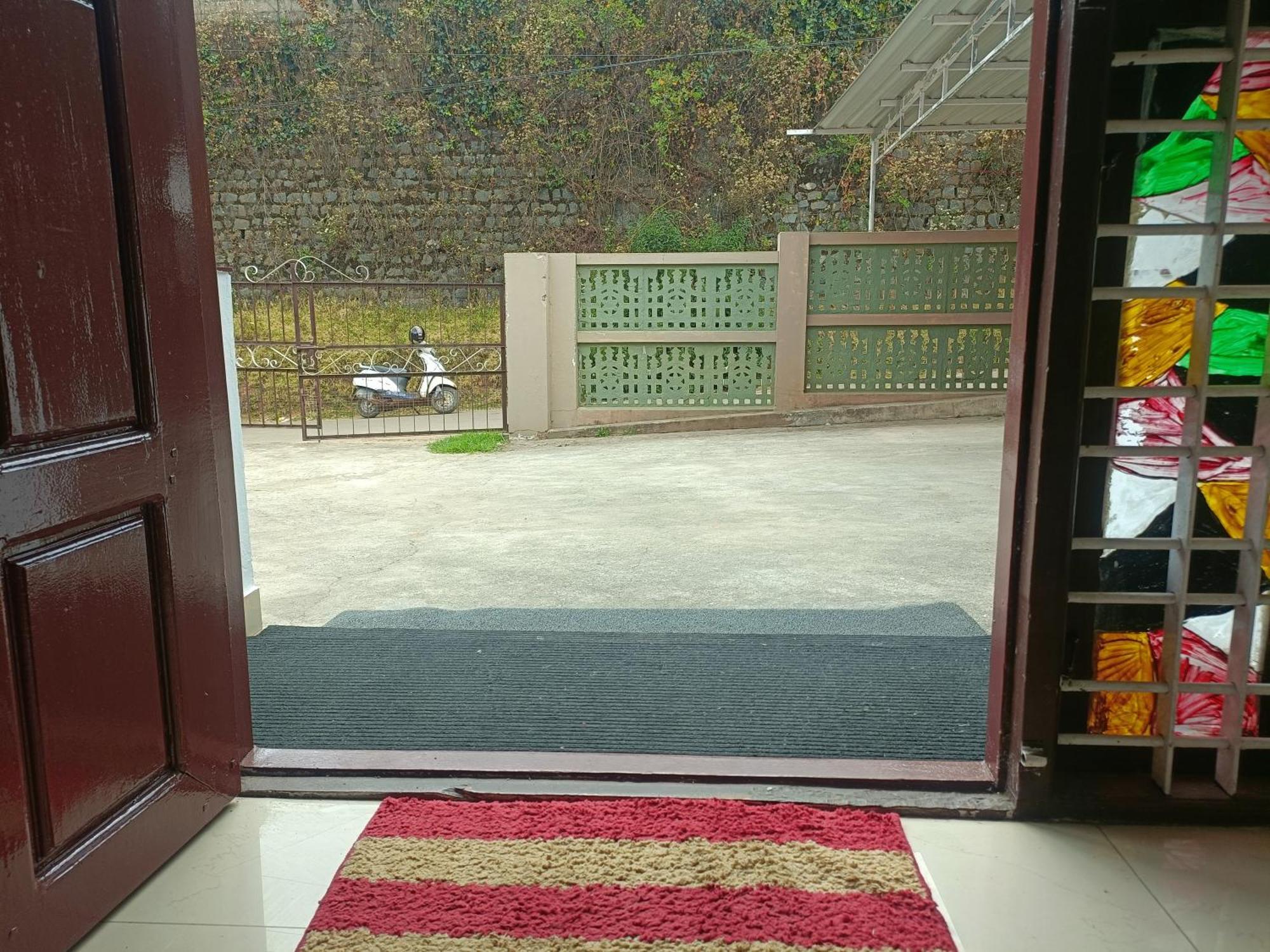 Queens Cottage - Individual Cottage Ooty Exterior photo